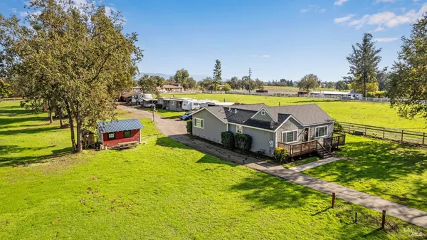 $1,099,000 | 380 Irwin Lane, Santa Rosa, CA 95401