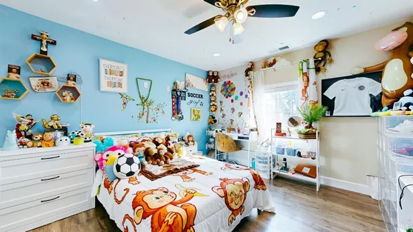 $1,099,000 | 380 Irwin Lane, Santa Rosa, CA 95401