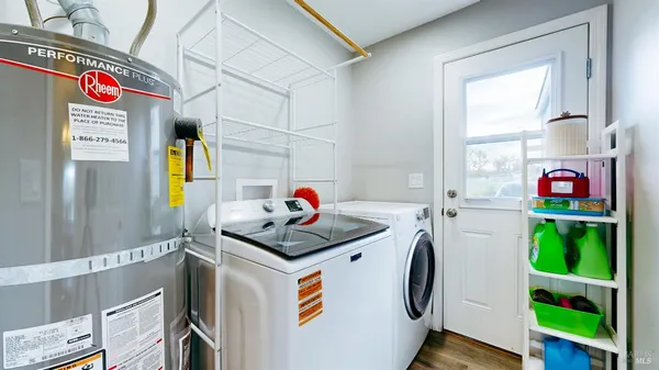 $1,099,000 | 380 Irwin Lane, Santa Rosa, CA 95401