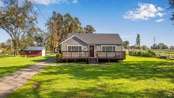 $1,099,000 | 380 Irwin Lane, Santa Rosa, CA 95401