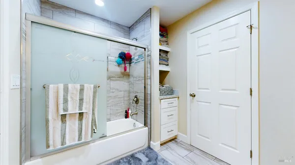 $1,099,000 | 380 Irwin Lane, Santa Rosa, CA 95401