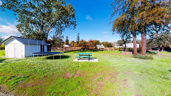 $1,099,000 | 380 Irwin Lane, Santa Rosa, CA 95401