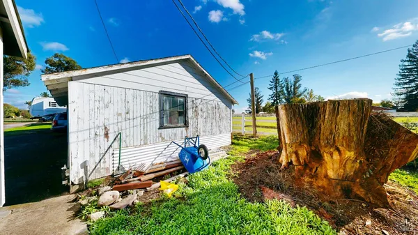 $1,099,000 | 380 Irwin Lane, Santa Rosa, CA 95401