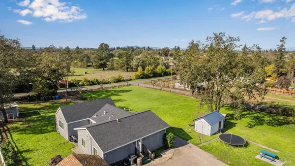 $1,099,000 | 380 Irwin Lane, Santa Rosa, CA 95401