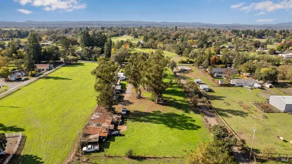 $1,099,000 | 380 Irwin Lane, Santa Rosa, CA 95401