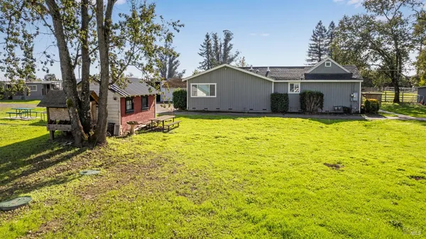 $1,099,000 | 380 Irwin Lane, Santa Rosa, CA 95401