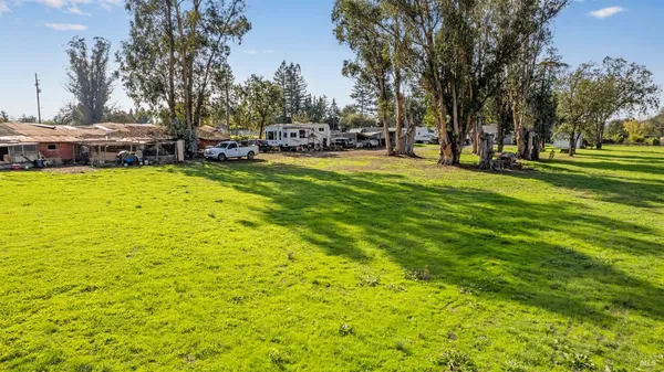 $1,099,000 | 380 Irwin Lane, Santa Rosa, CA 95401
