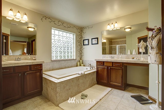 3917 216th Place Southeast Bothell, WA 98021 - Photo 10 of 12