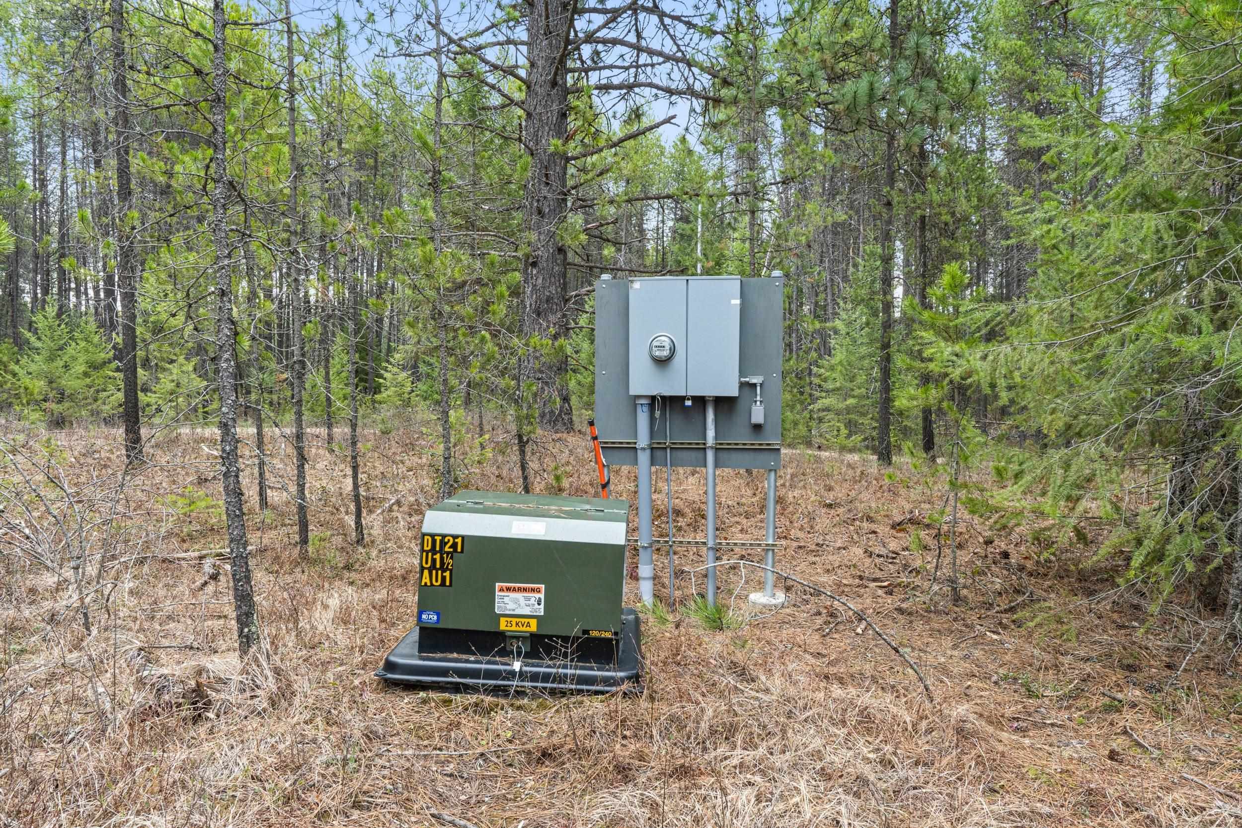 1901 Pines Road Newport, WA 99156 - Photo 2 of 28