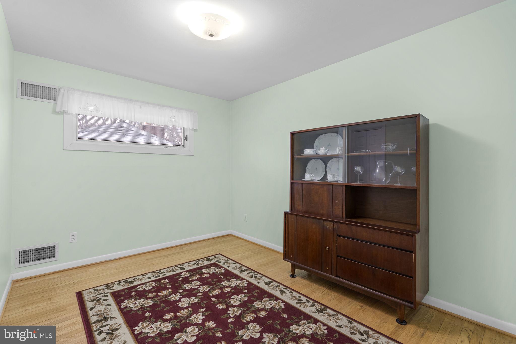 3905 Harrison Road Beltsville, MD 20705 - Photo 18 of 36 3rd bedroom