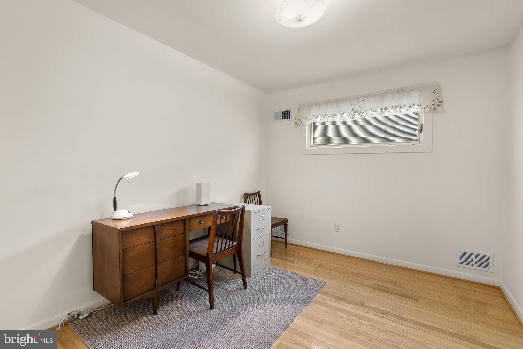 3905 Harrison Road Beltsville, MD 20705 - Photo 21 of 36 4th bedroom