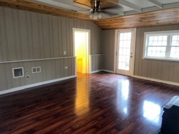 232 Old Mill Road Shrewsbury, MA 01545 - Photo 4 of 11 Gallery Image 4