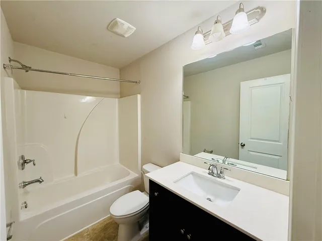 $1,900 | 256 Highland Pointe Circle East, Dawsonville, GA 30534