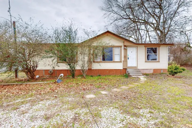 $399,905 | 262 Highway 290 Highway East, Elgin, TX 78621