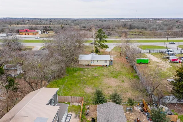 $399,905 | 262 Highway 290 Highway East, Elgin, TX 78621