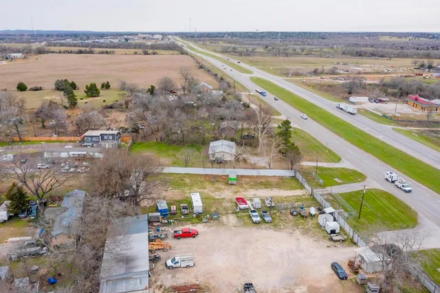 $399,905 | 262 Highway 290 Highway East, Elgin, TX 78621