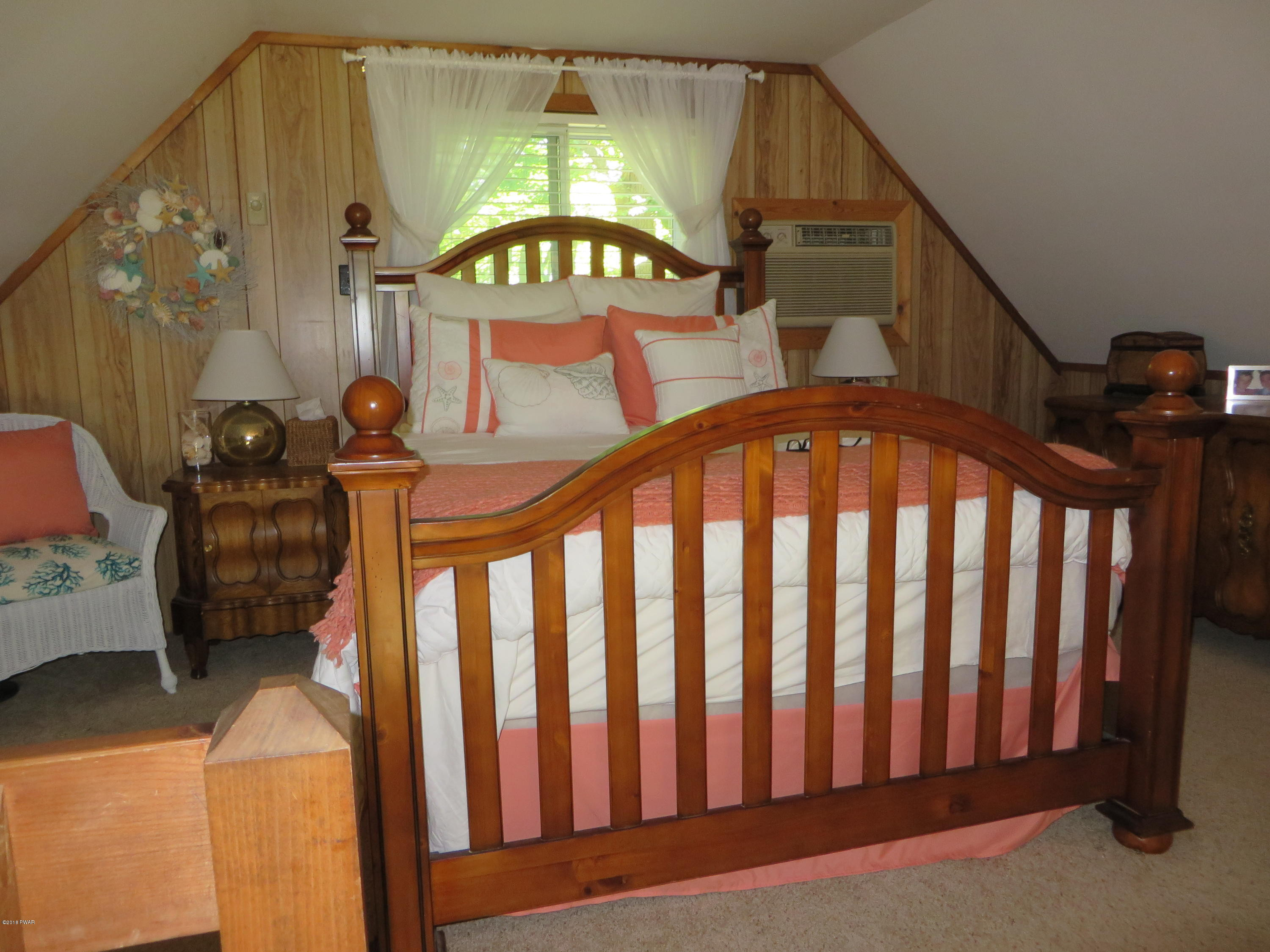 2112 Eagle Path Bushkill, PA 18324 - Photo 29 of 46