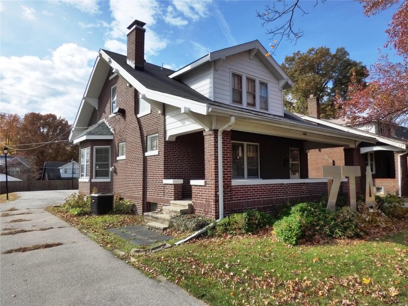 8218 Natural Bridge Road St. Louis, MO 63121 - Photo 2 of 27