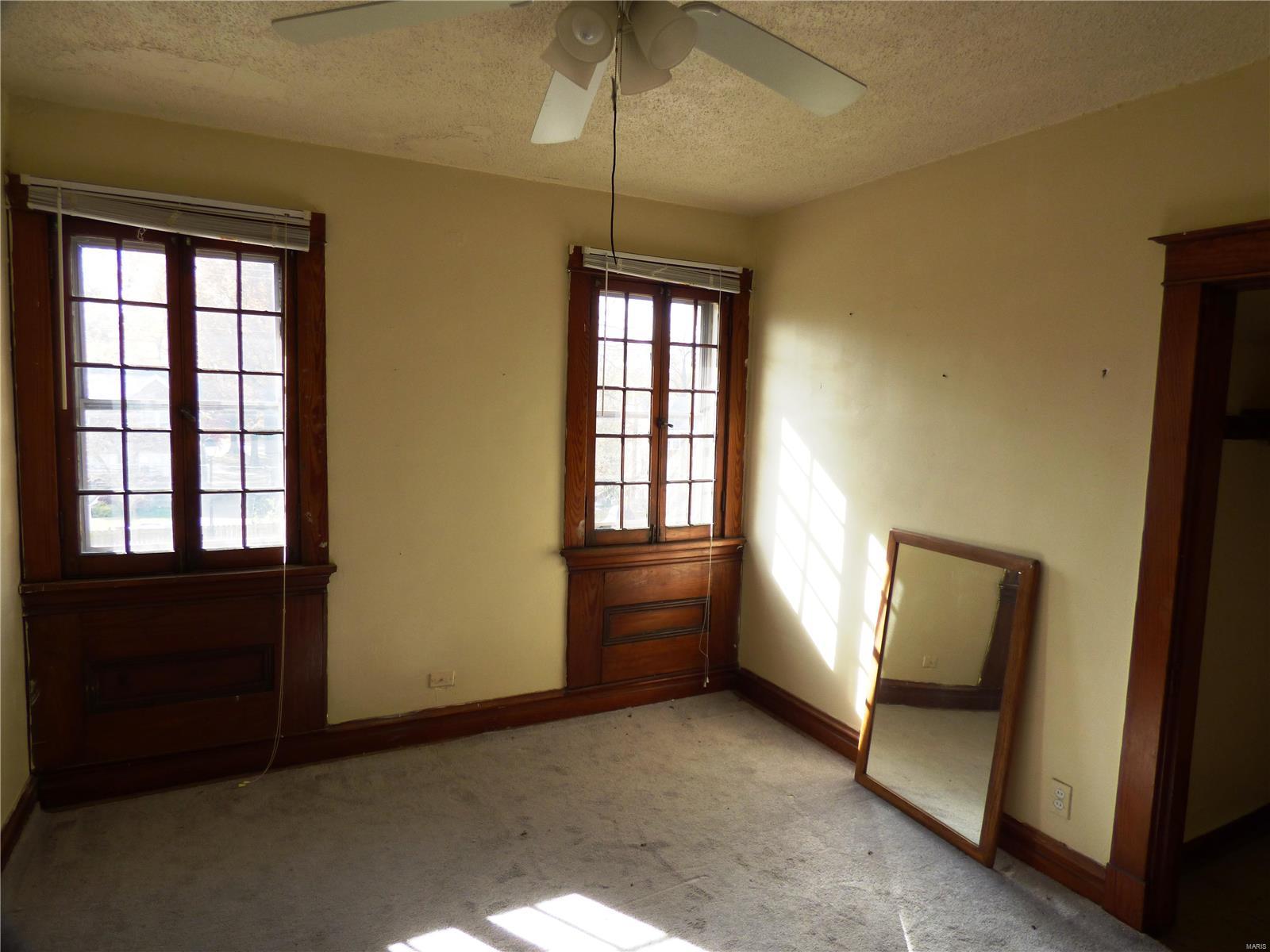 8218 Natural Bridge Road St. Louis, MO 63121 - Photo 14 of 27