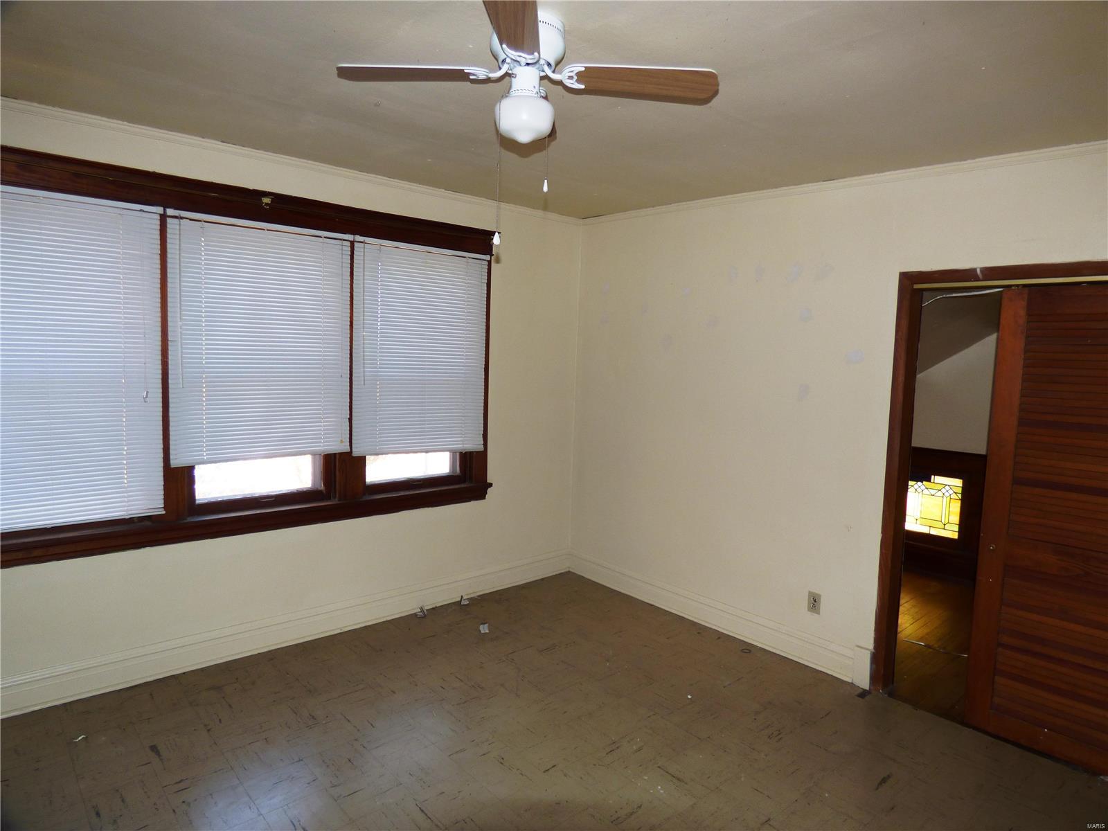8218 Natural Bridge Road St. Louis, MO 63121 - Photo 15 of 27