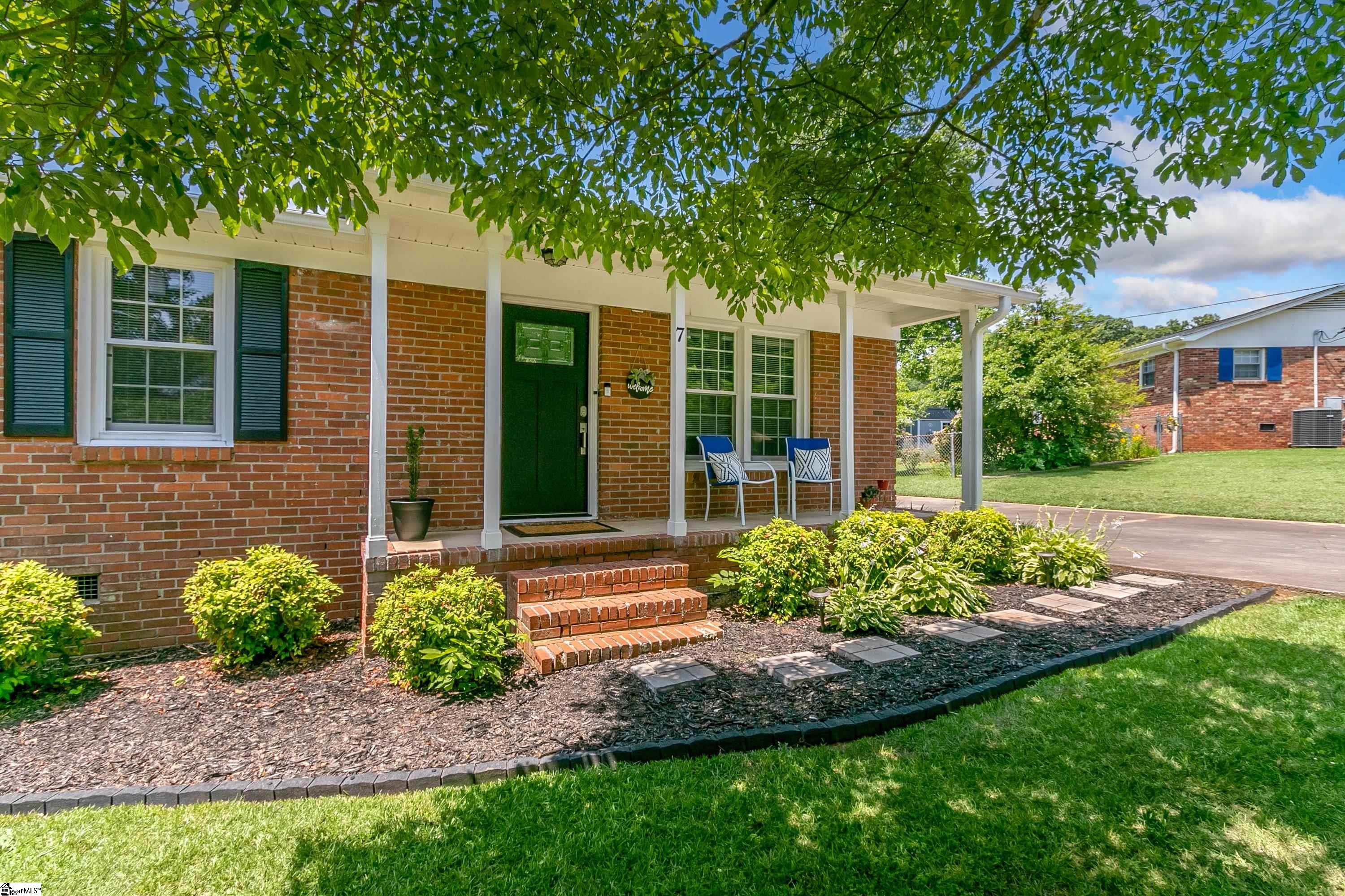 7 Cox Street Travelers Rest, SC 29690 - Photo 3 of 36 Gallery Image 3
