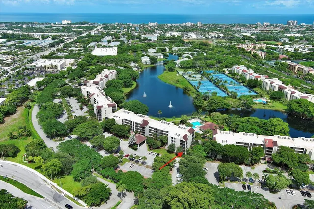 $1,950 | 1915 Lavers Circle, Unit E211, Delray Beach, FL 33444