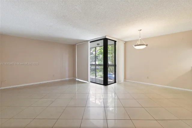 $1,950 | 1915 Lavers Circle, Unit E211, Delray Beach, FL 33444
