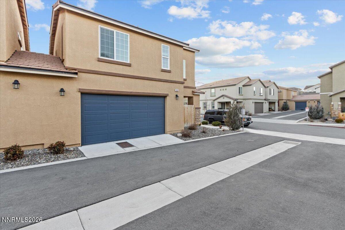 9600 Windjammer Way Reno, NV 89506 - Photo 21 of 52 26-Garage