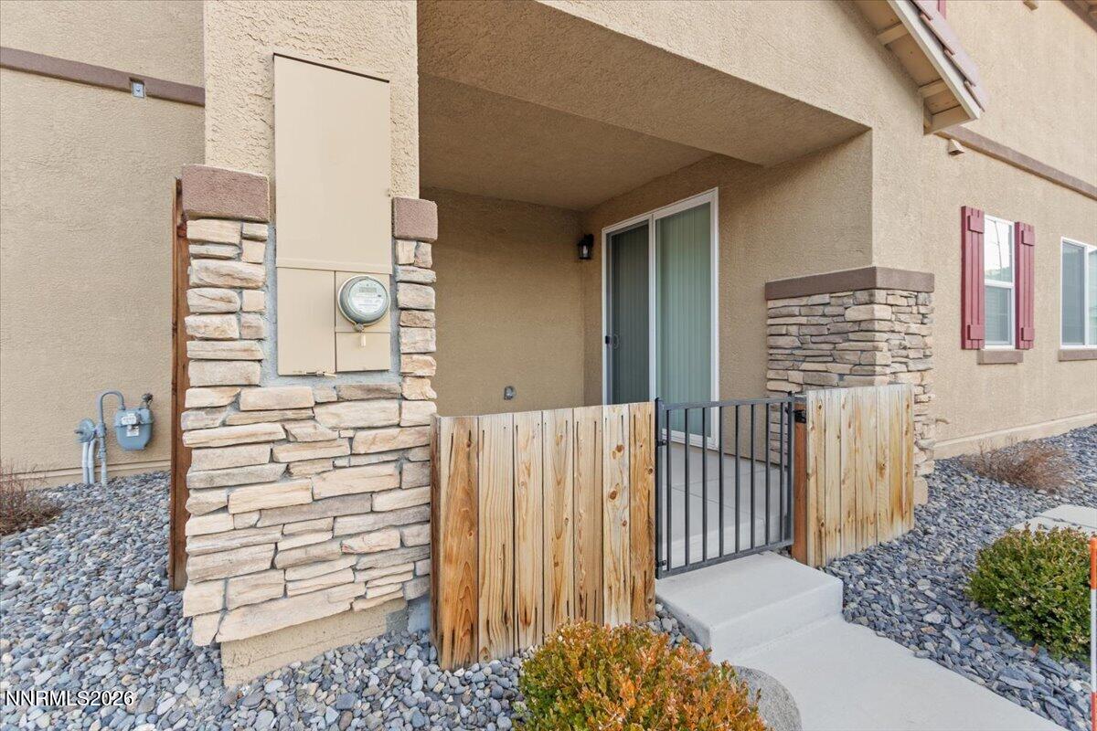 9600 Windjammer Way Reno, NV 89506 - Photo 23 of 52 10-Back Patio