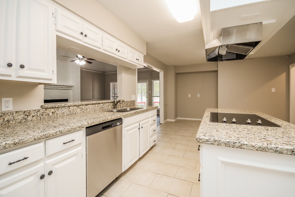 18 Laguna Road Montgomery, TX 77356 - Photo 8 of 16