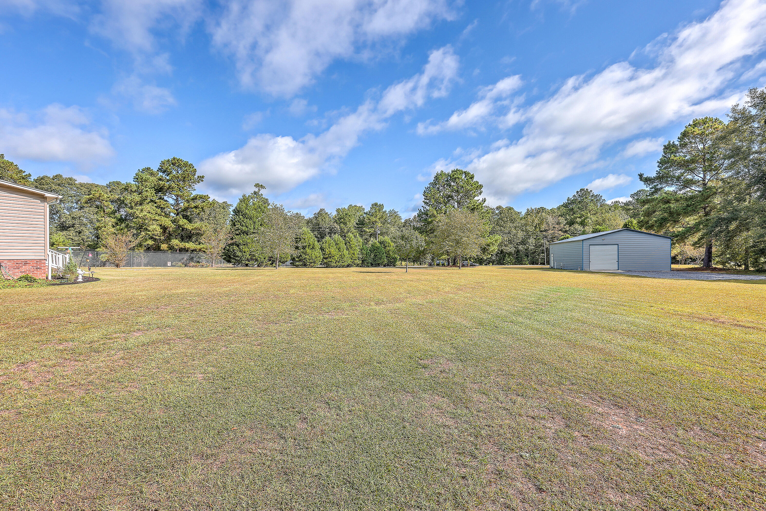 1176 Edmonds Way Summerton, SC 29148 - Photo 8 of 48 ZYN_6122_3_4_5_6_7_8