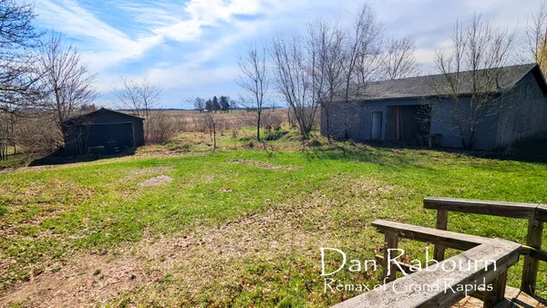 $242,500 | 1185 11 Mile Road, Remus, MI 49340