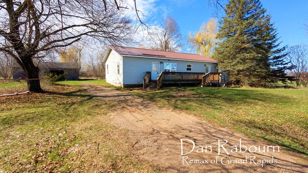 $242,500 | 1185 11 Mile Road, Remus, MI 49340