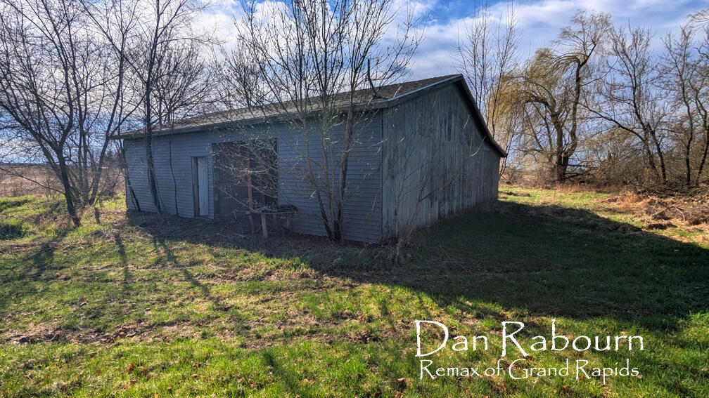 1185 11 Mile Road Remus, MI 49340 - Photo 8 of 31 PXL_20260414_141811053 copy