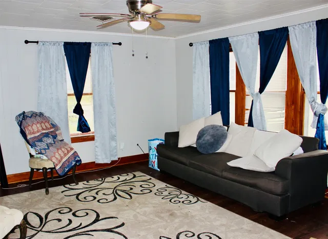 $185,000 | 1102 Thiel Street, Brenham, TX 77833