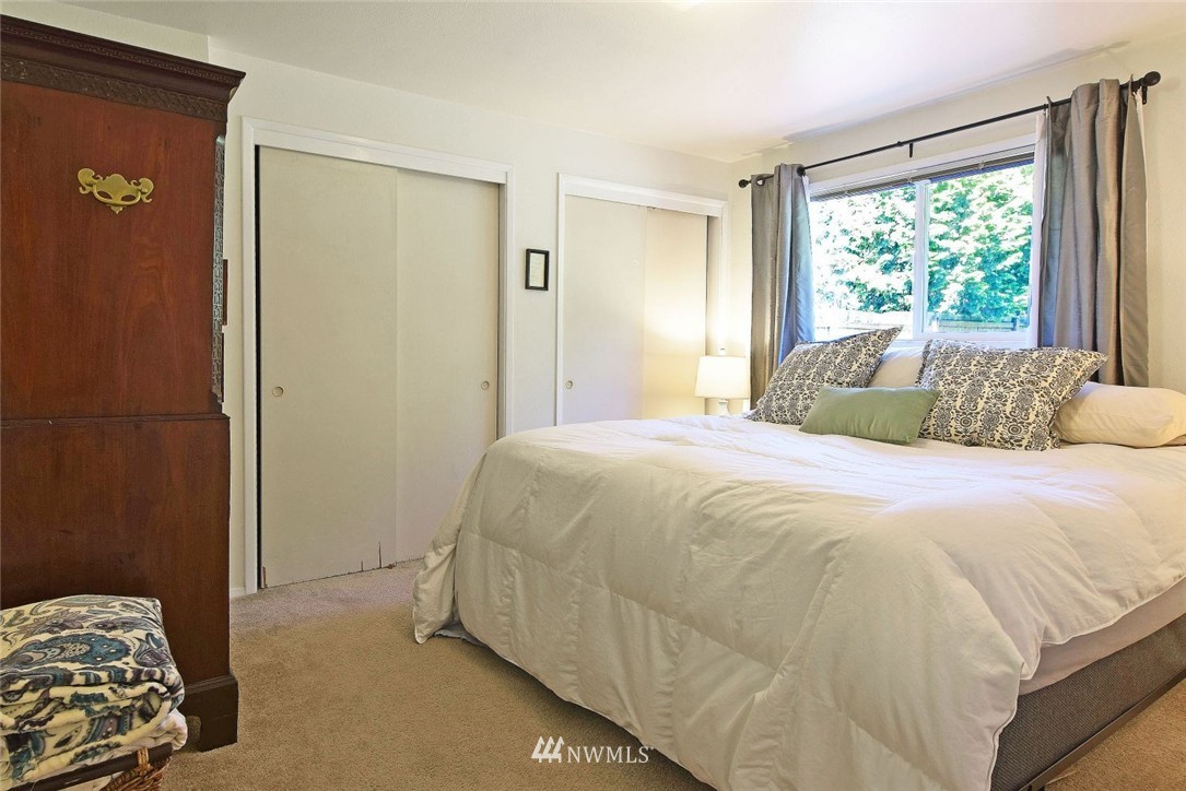 705 240th Street Southeast Bothell, WA 98021 - Photo 11 of 19