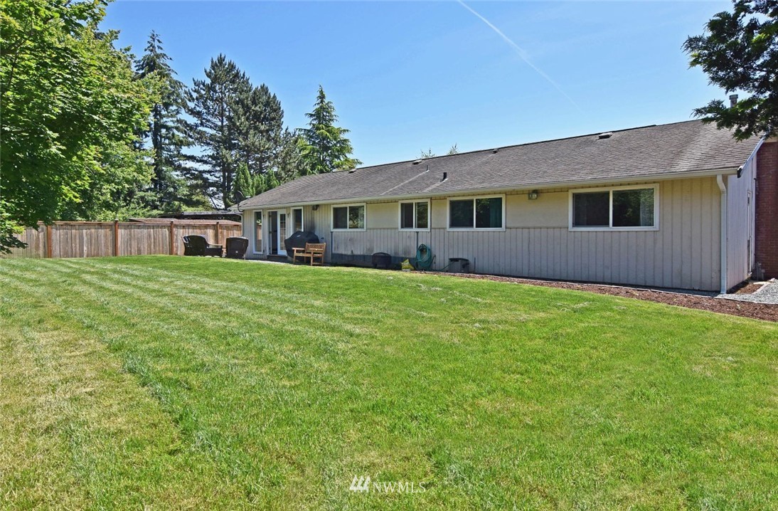 705 240th Street Southeast Bothell, WA 98021 - Photo 18 of 19