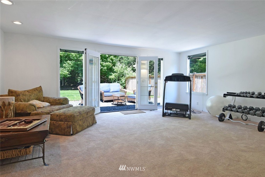 705 240th Street Southeast Bothell, WA 98021 - Photo 10 of 19