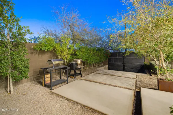 $1,049,000 | 3350 East Highline Canal Road, Phoenix, AZ 85042