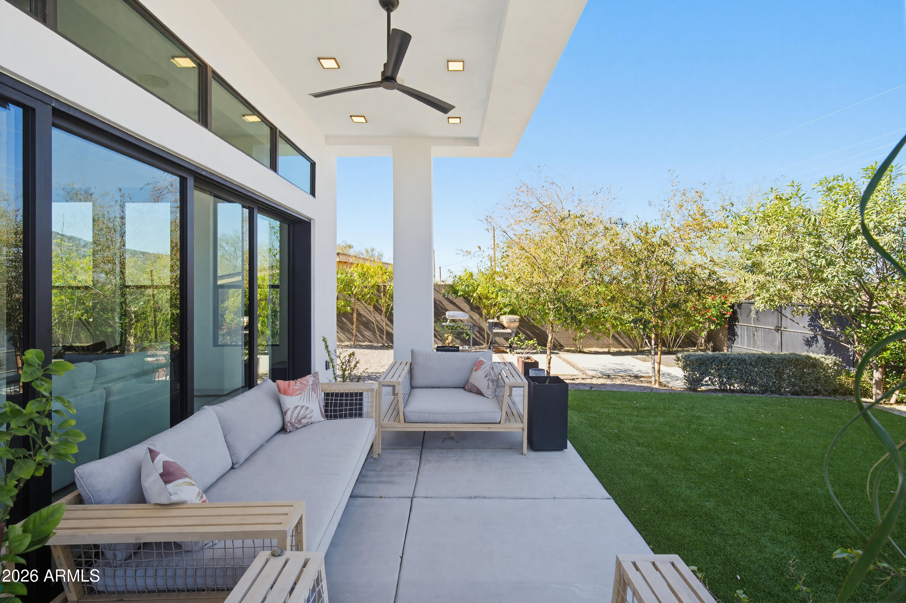 3350 East Highline Canal Road Phoenix, AZ 85042 - Photo 77 of 105 3350 E Highline Canal Rd-59