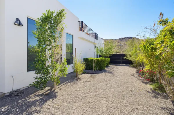 $1,049,000 | 3350 East Highline Canal Road, Phoenix, AZ 85042