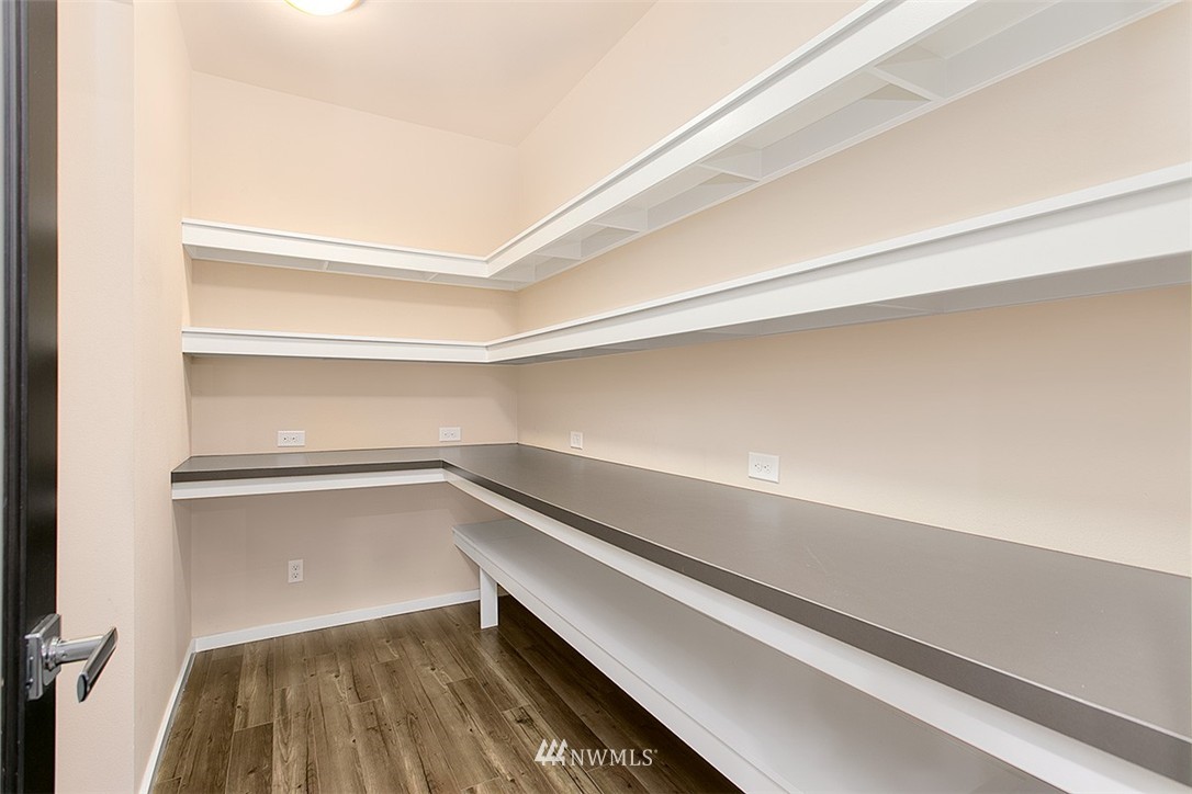 4122 170th Street Southeast Bothell, WA 98012 - Photo 9 of 25