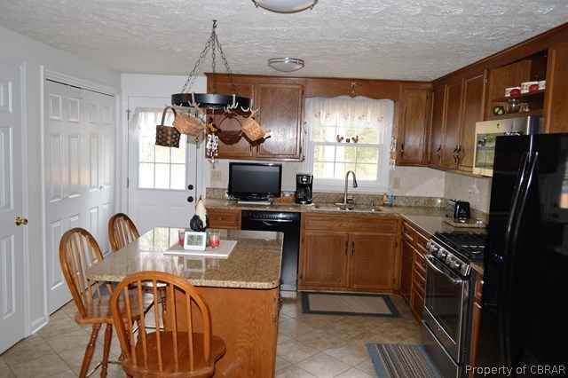 853 Lancelot Drive Reedville, VA 22539 - Photo 9 of 23 Kitchen