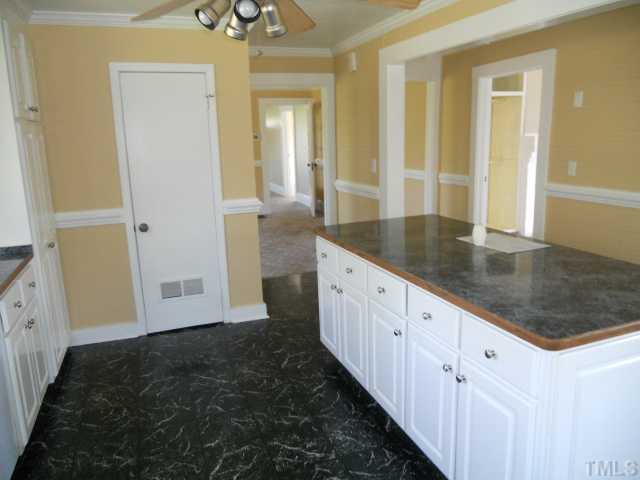 8475 Green Path Road Dunn, NC 28334 - Photo 8 of 11