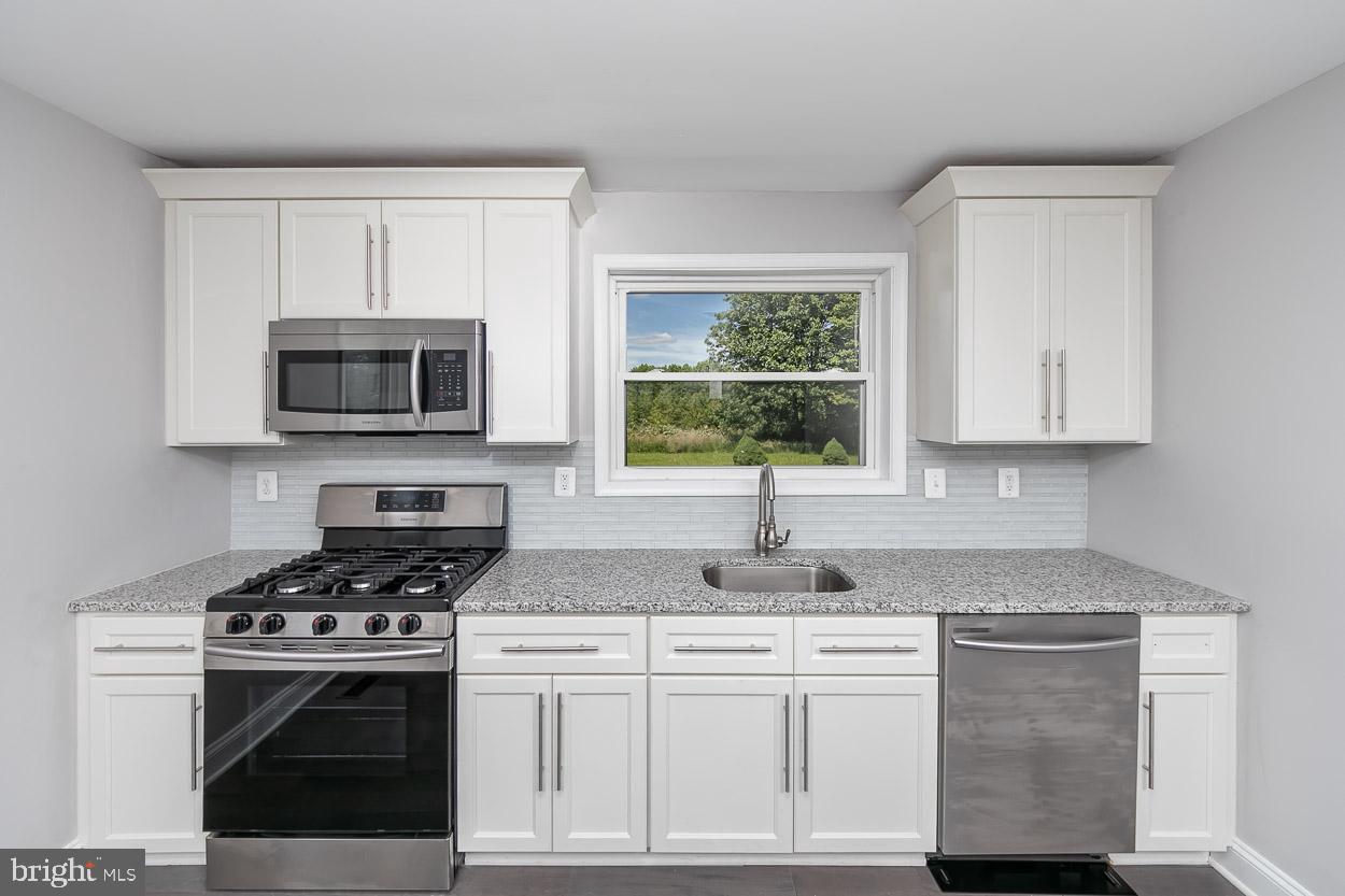 1212 Back River Neck Road Essex, MD 21221 - Photo 11 of 30 Gallery Image 11