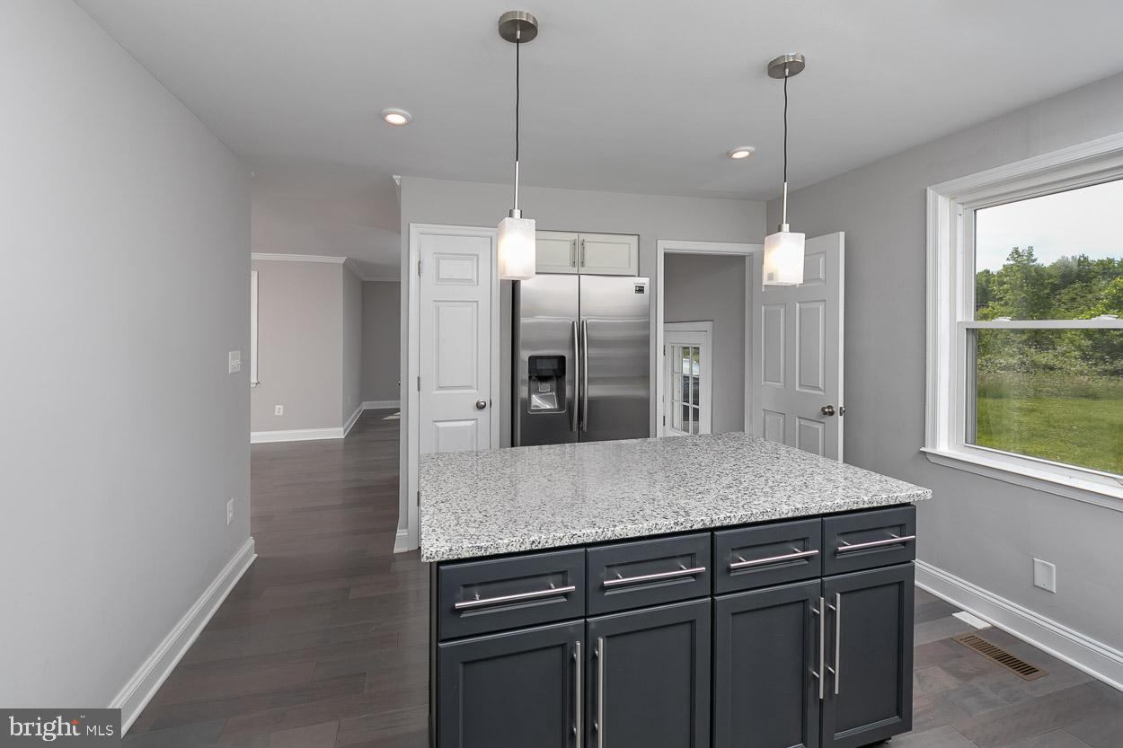 1212 Back River Neck Road Essex, MD 21221 - Photo 12 of 30 Gallery Image 12