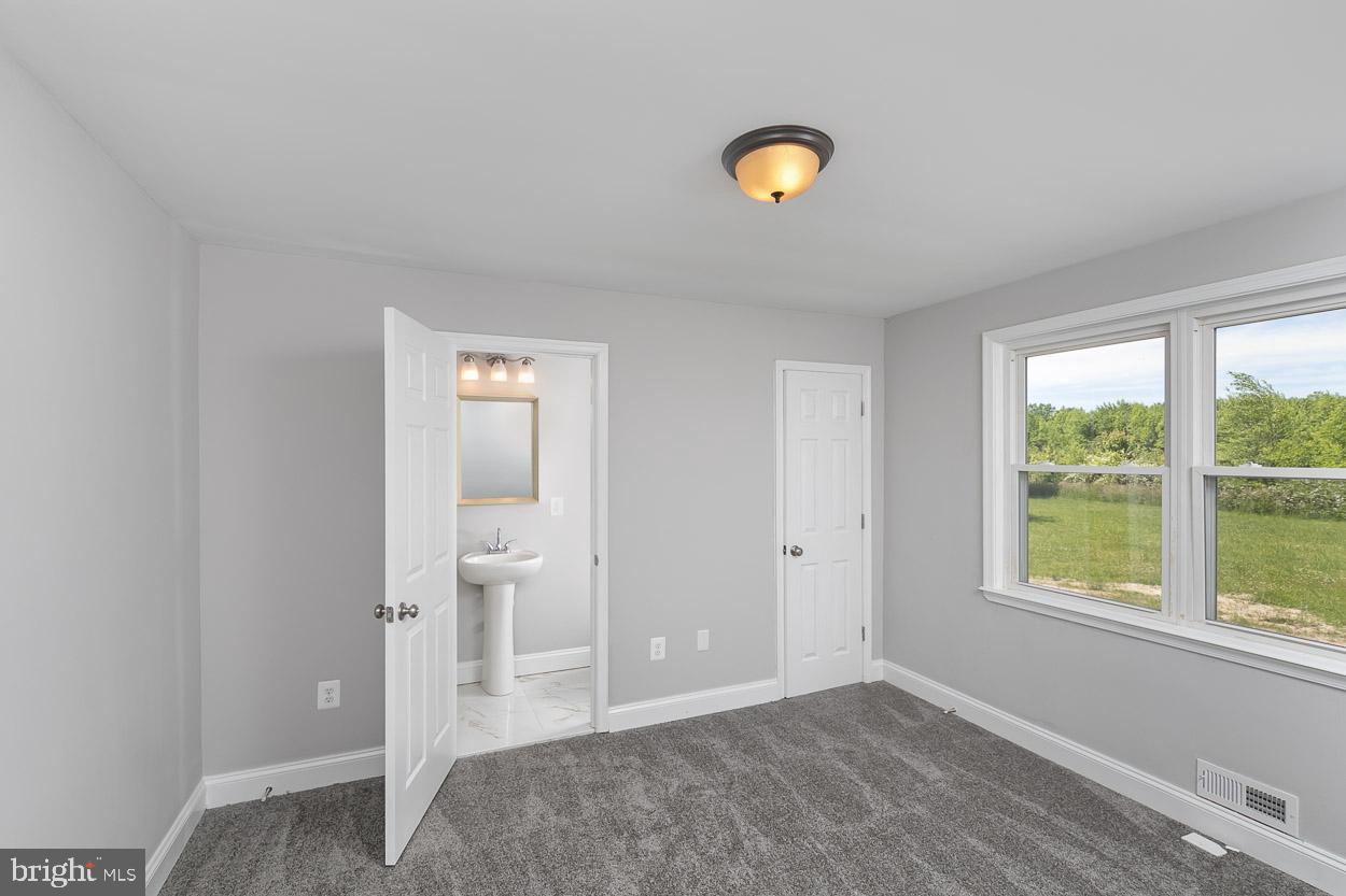 1212 Back River Neck Road Essex, MD 21221 - Photo 13 of 30 Gallery Image 13