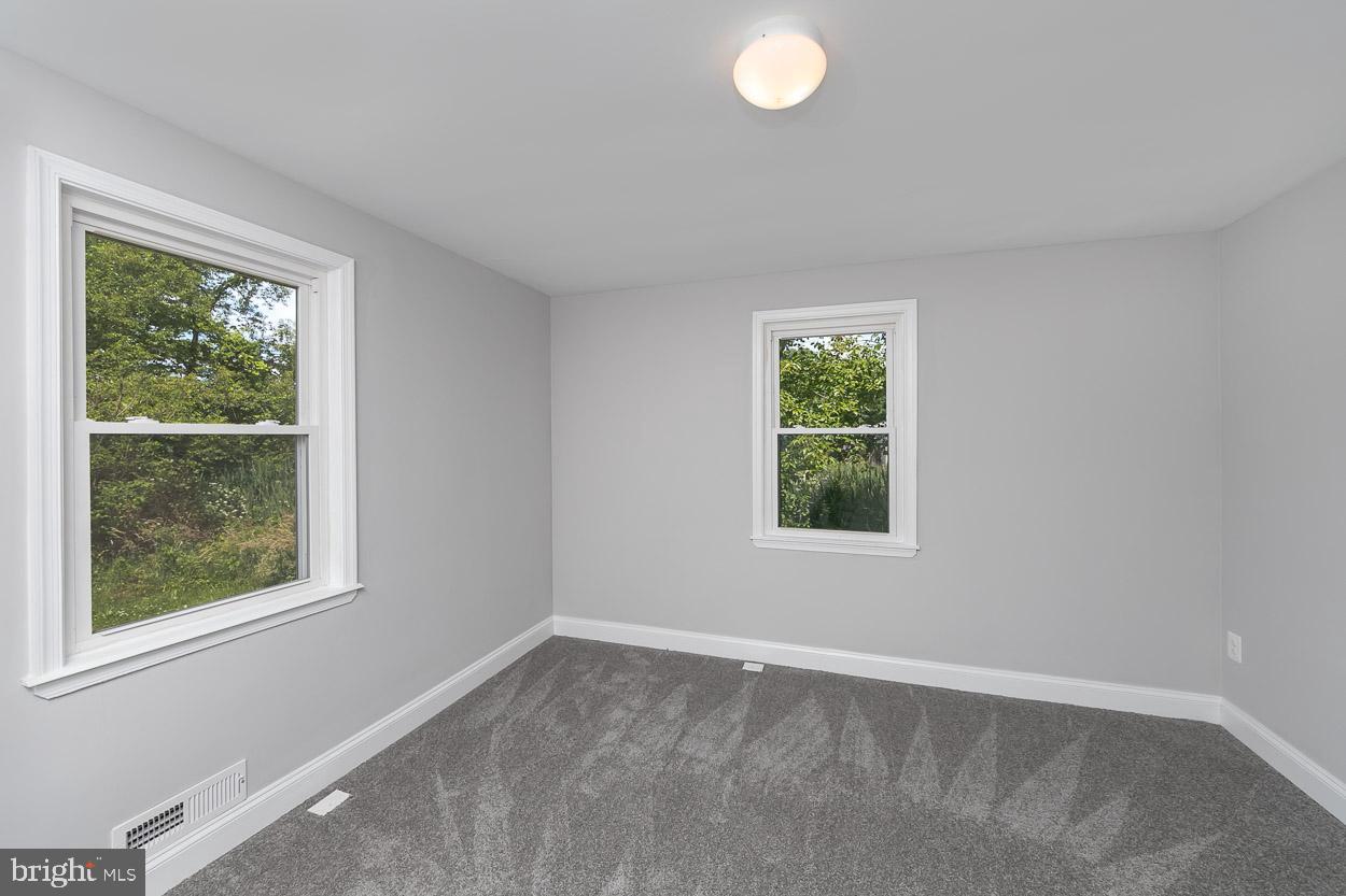 1212 Back River Neck Road Essex, MD 21221 - Photo 17 of 30 Gallery Image 17