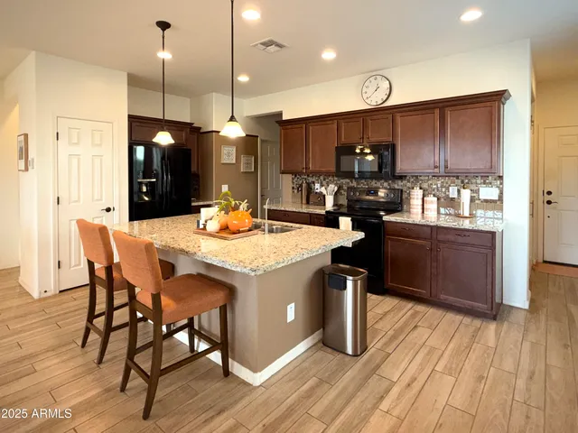 $2,300 | 16813 South 178th Drive, Goodyear, AZ 85338