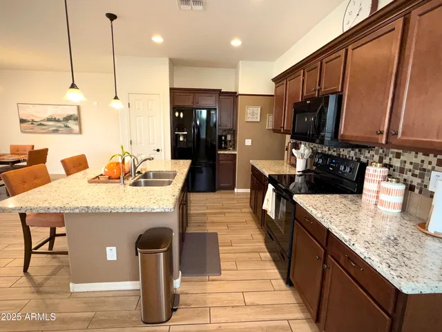 $2,300 | 16813 South 178th Drive, Goodyear, AZ 85338